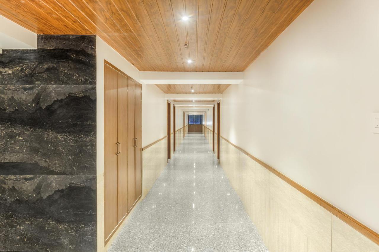 Hotel Opal Колхапур Екстериор снимка